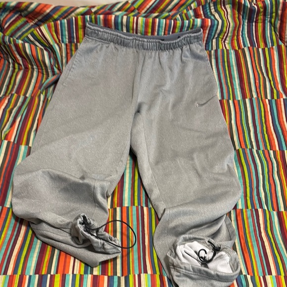 Nike Gray Sweatpants - Picture 1 of 11